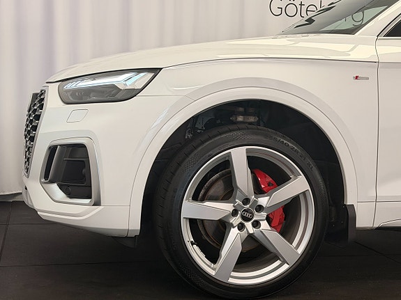 Audi Q5 4 of 5