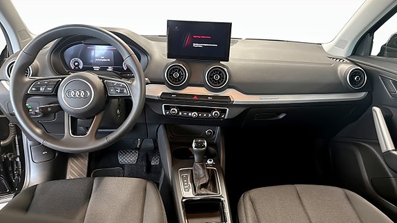 Audi Q2 10 of 15