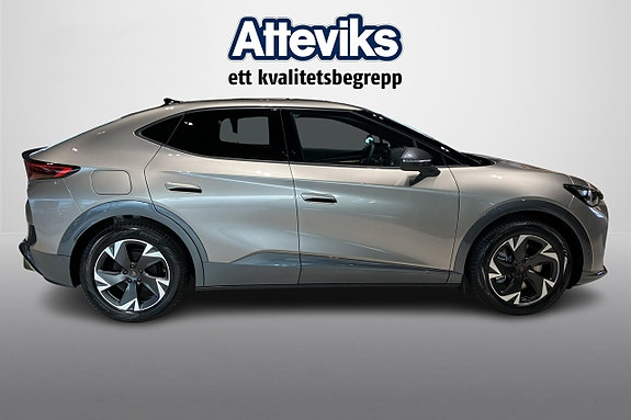 Cupra Tavascan 2 of 19