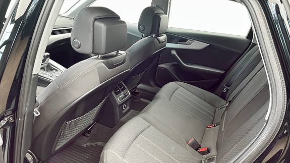 Audi A4 11 of 12