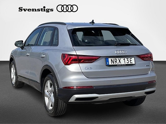 Audi Q3 3 of 5