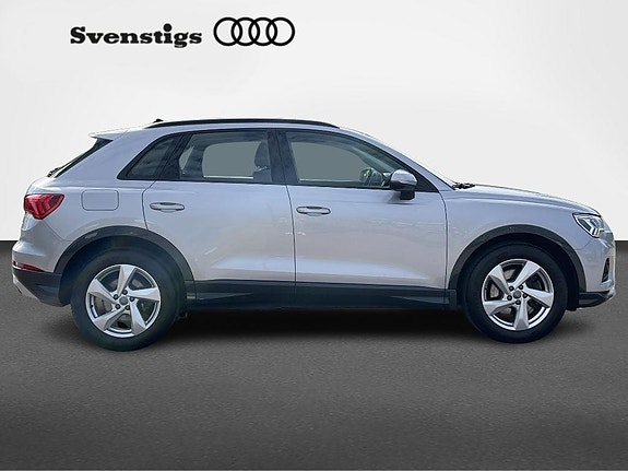 Audi Q3 6 of 13