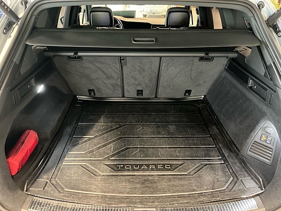 Volkswagen Touareg 11 of 12
