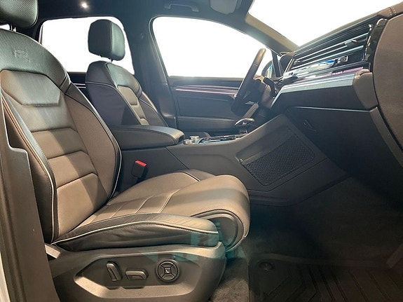 Volkswagen Touareg 7 of 12