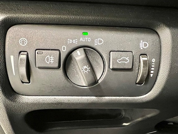 Volvo V40 15 of 25