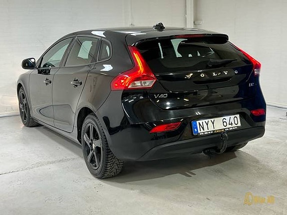 Volvo V40 6 of 25