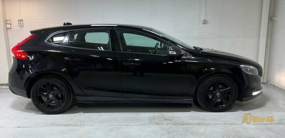 Volvo V40 5 of 5