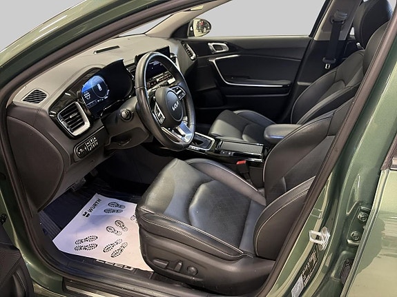 Kia Ceed 14 of 20