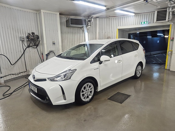 Toyota Prius+ 22 of 27