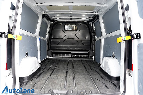Ford Transit Custom 14 of 14