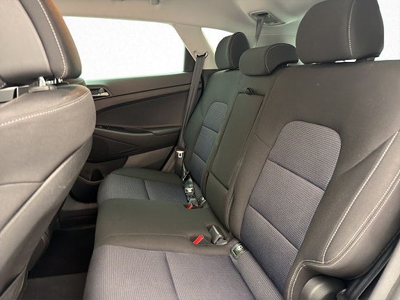Hyundai Tucson 24 of 29