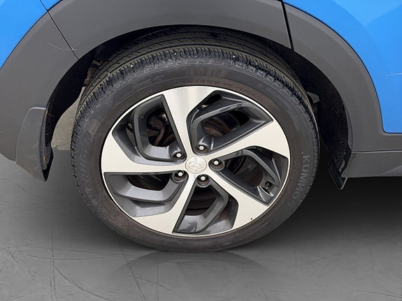 Hyundai Tucson 28 of 29