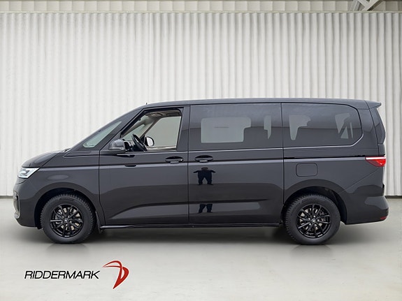 Volkswagen Multivan 9 of 30