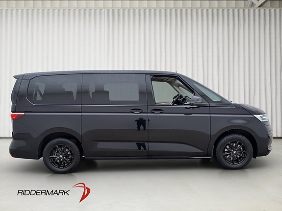 Volkswagen Multivan 2 of 30