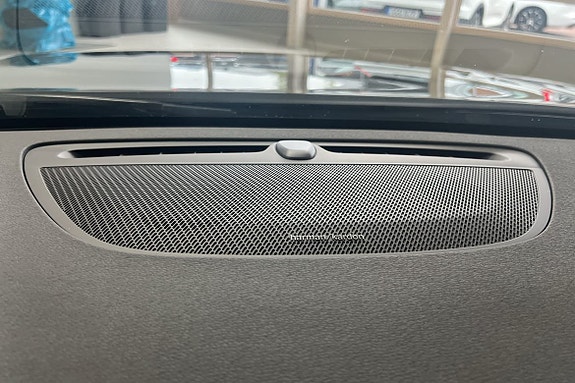 Volvo V90 21 of 26