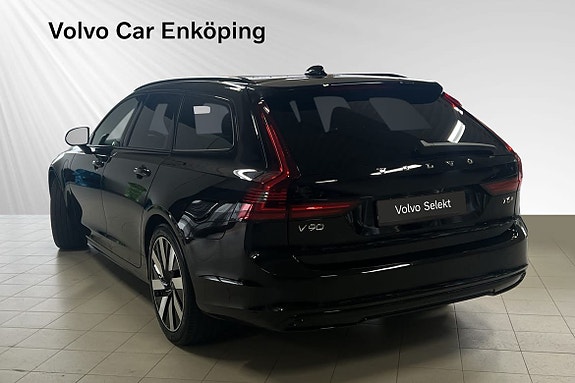 Volvo V90 4 of 26