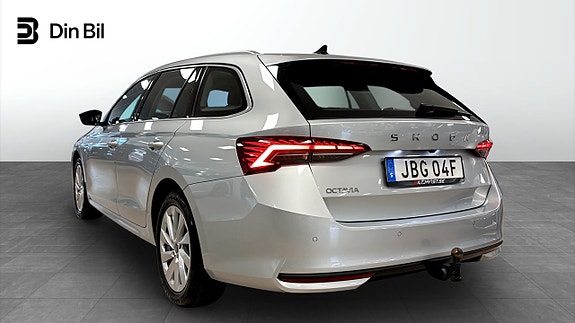 Skoda Octavia 3 of 5