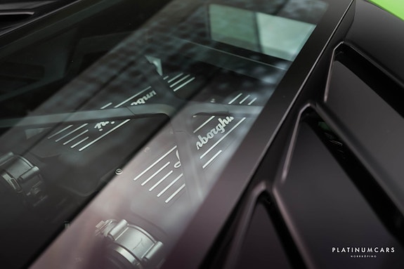 Lamborghini Huracan 16 of 22