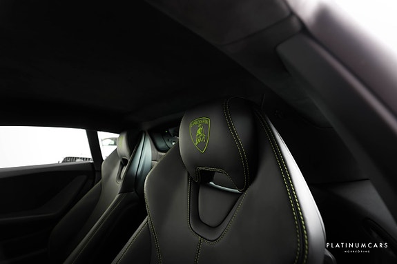 Lamborghini Huracan 7 of 22