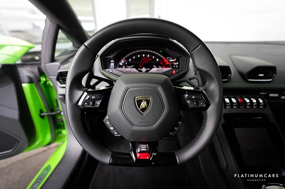 Lamborghini Huracan 8 of 22