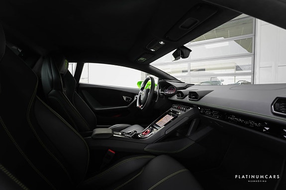 Lamborghini Huracan 6 of 22