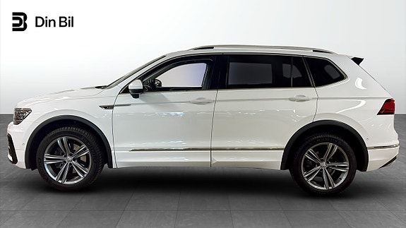 Volkswagen Tiguan Allspace 2 of 5