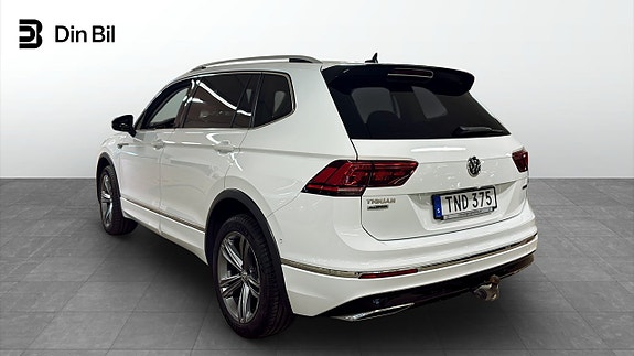Volkswagen Tiguan Allspace 3 of 5