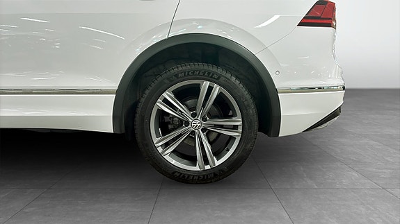 Volkswagen Tiguan Allspace 6 of 14