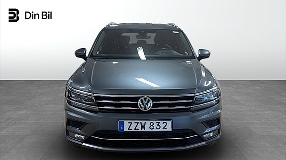 Volkswagen Tiguan Allspace 4 of 5