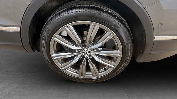 Volkswagen Tiguan Allspace 6 of 13