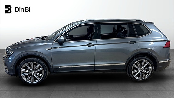Volkswagen Tiguan Allspace 2 of 5
