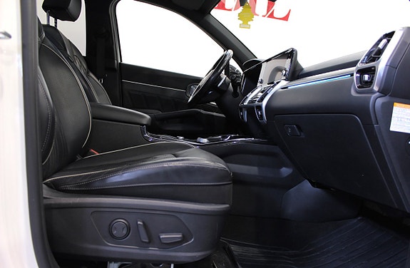 Kia Sorento 12 of 21