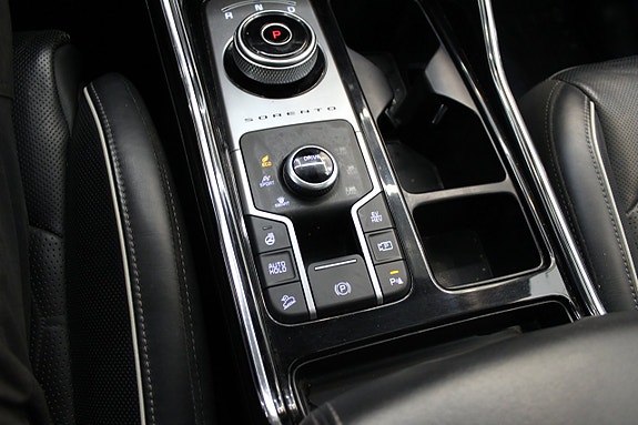 Kia Sorento 18 of 21