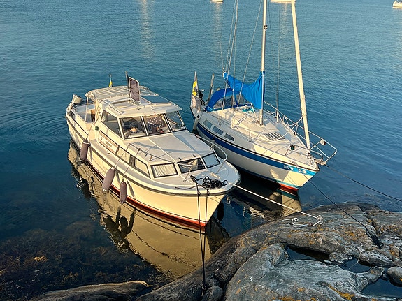 Tresfjord 29 AC - Trygg och rymlig familjebåt med många uppdateringar 3 of 25