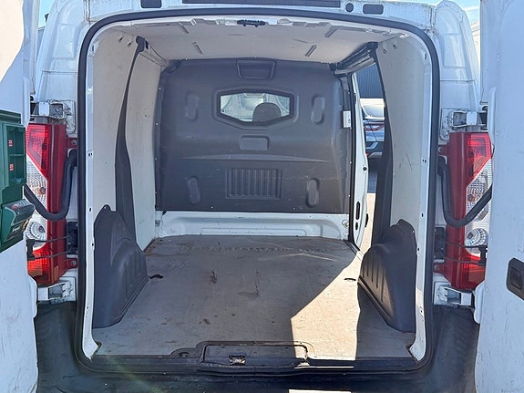 Peugeot Expert 13 of 20