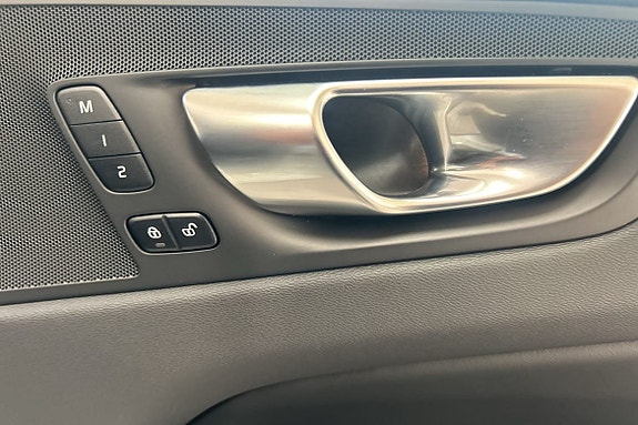 Volvo XC60 28 of 30