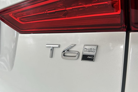 Volvo XC60 12 of 30