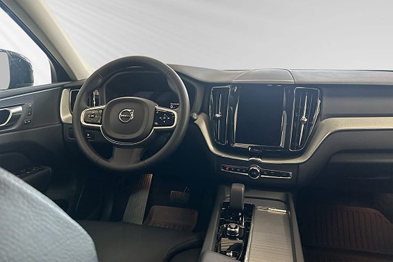 Volvo XC60 9 of 30