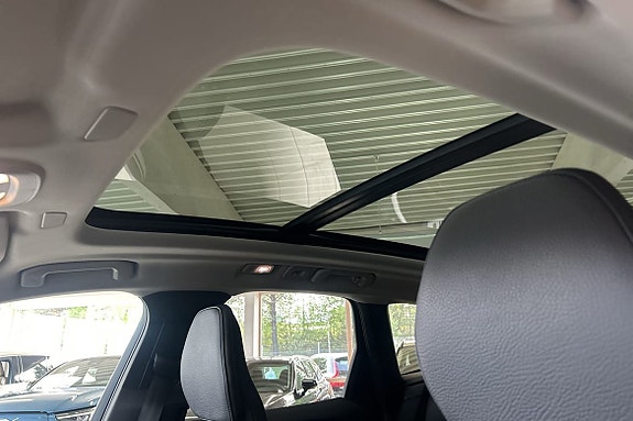 Volvo XC60 19 of 30