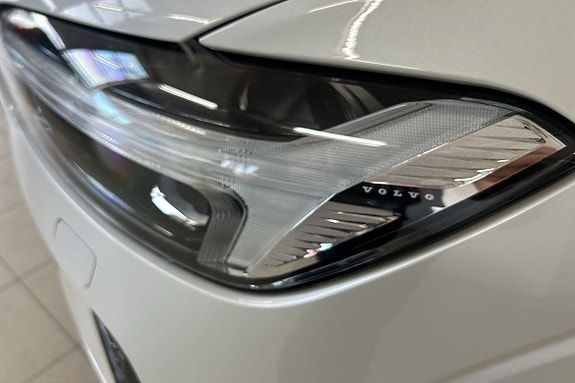 Volvo XC60 30 of 30