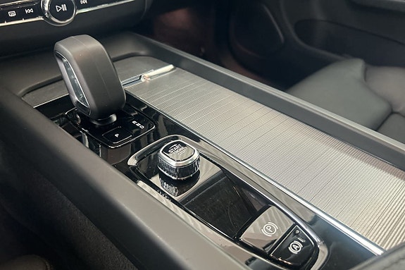 Volvo XC60 24 of 30