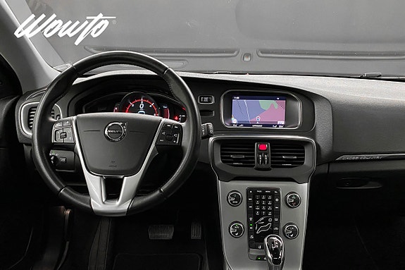 Volvo V40 Cross Country 20 of 22