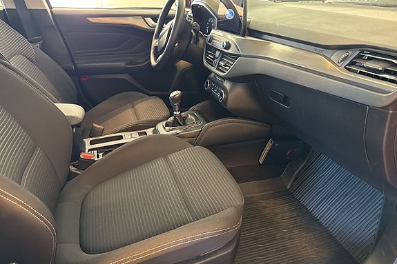 Ford Focus 13 of 16
