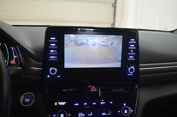 Hyundai IONIQ 11 of 18