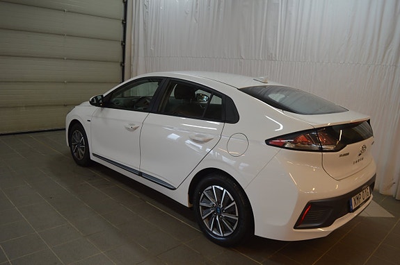 Hyundai IONIQ 6 of 18