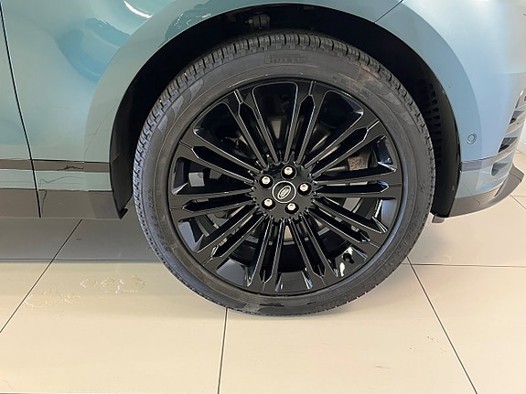 Land Rover Range Rover Velar 4 of 5