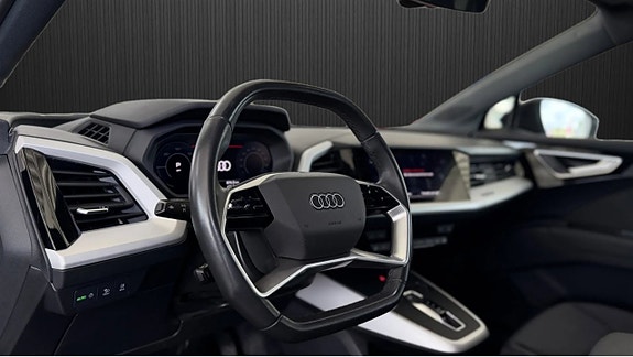 Audi Q4 e-tron 5 of 5