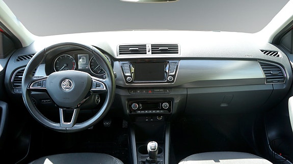 Skoda Fabia 5 of 21