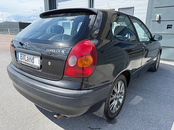 Toyota Corolla 6 of 9
