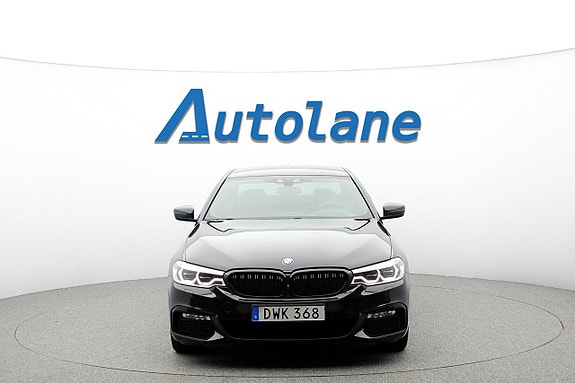 BMW 530i 4 of 5